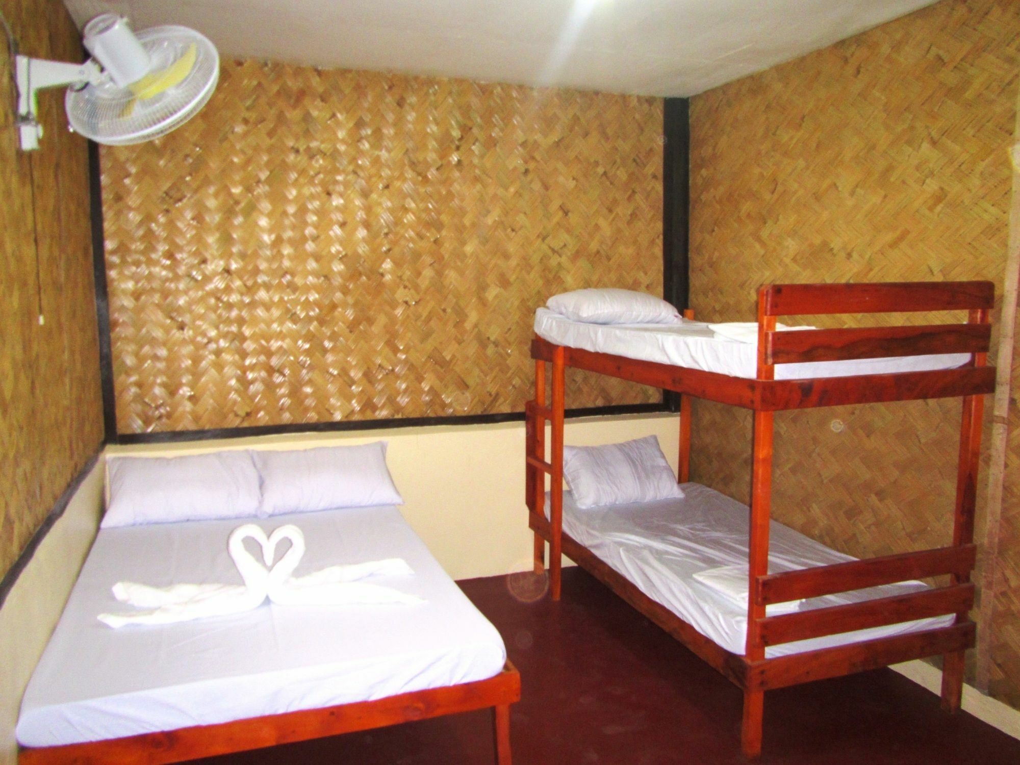 Coron Guapos Guesthouse Exterior photo